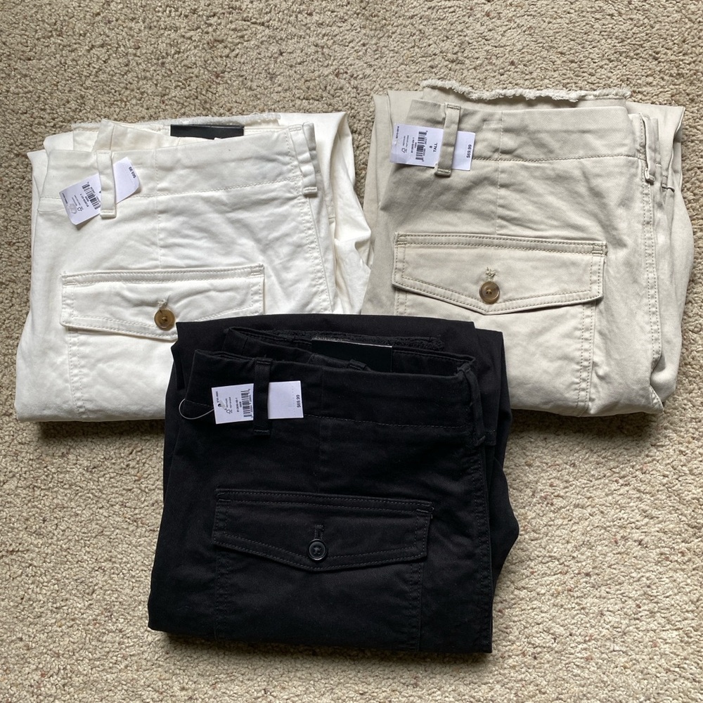 BNWT Banana Republic Authentic Chino Girlfriend Fit, size 8